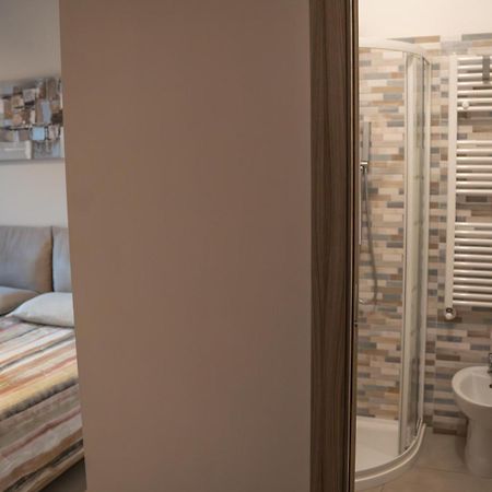 Lugaro Guest House Турин Экстерьер фото