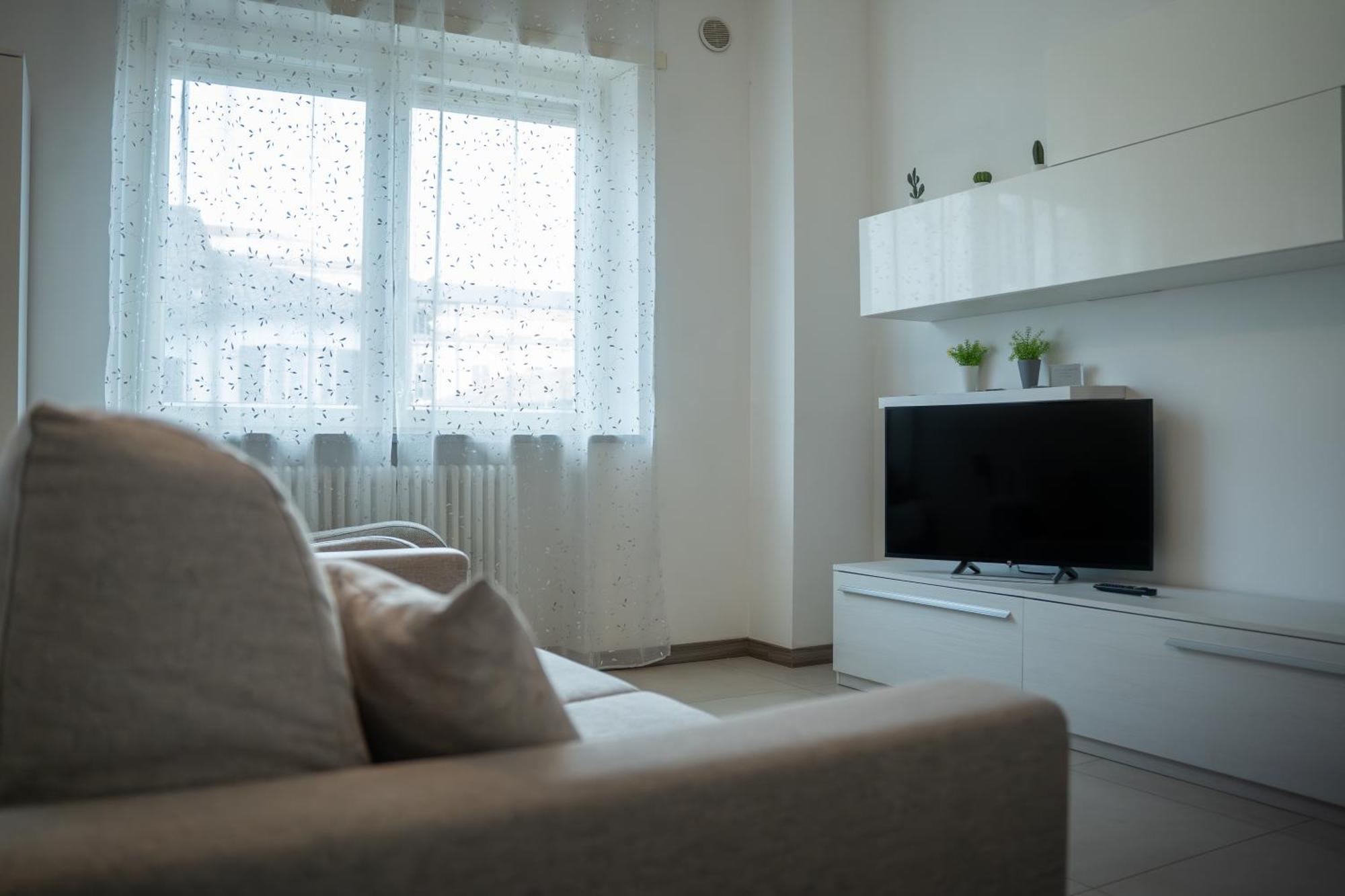 Lugaro Guest House Турин Экстерьер фото