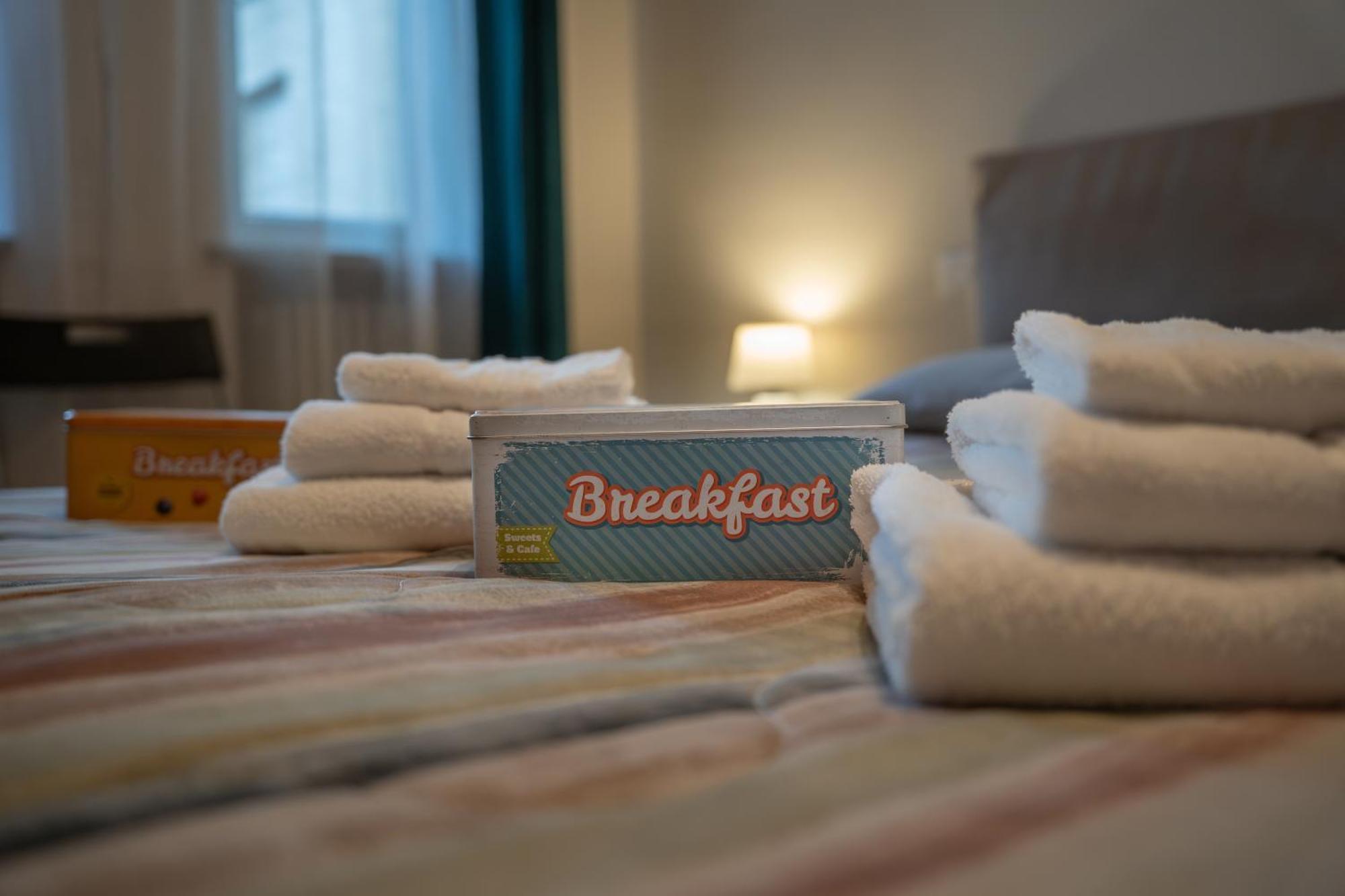 Lugaro Guest House Турин Экстерьер фото